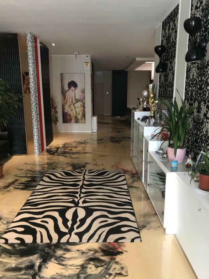 Hotel Elys Pieve Emanuele Kültér fotó